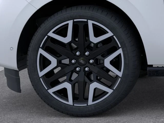 New 2026 Star White Metallic Tri-Coat Ford MAX Platinum® image 19