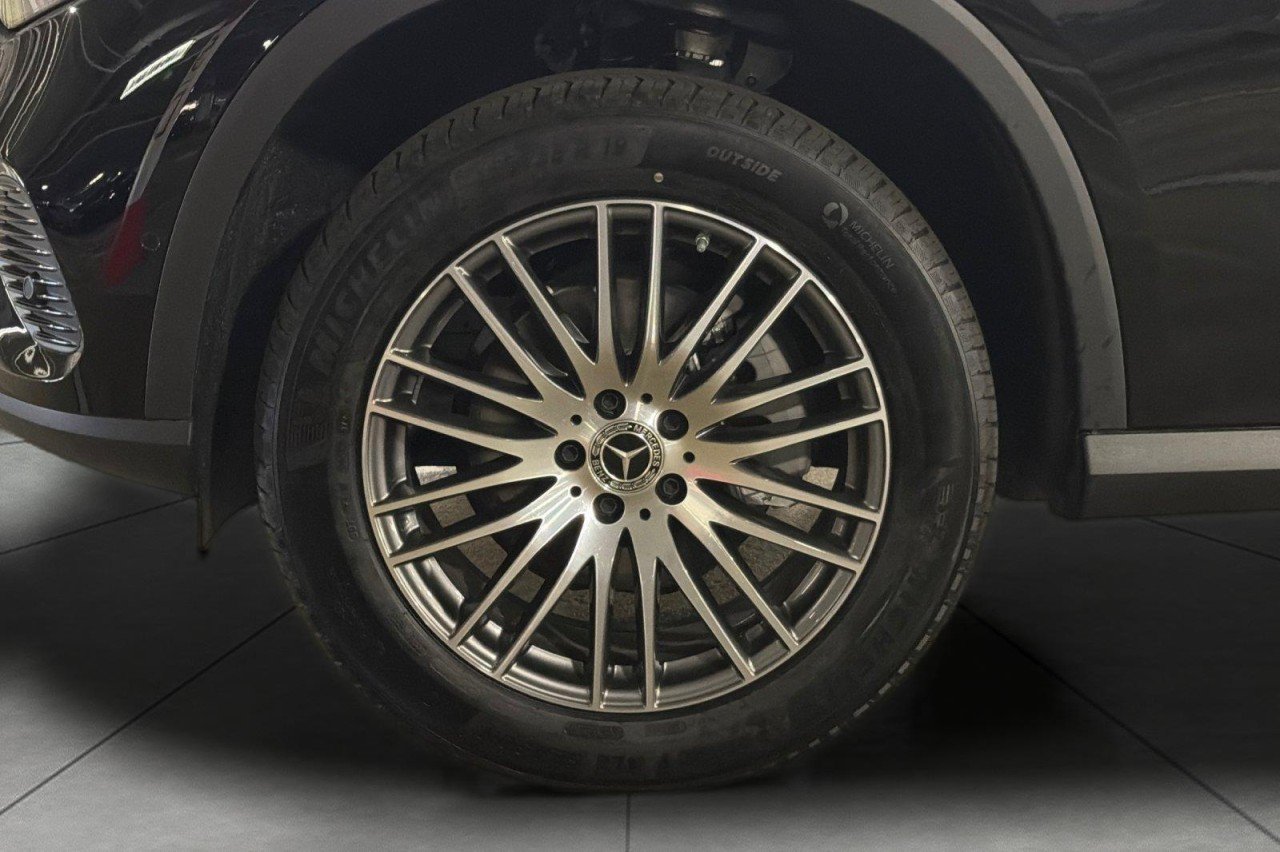 New 2026 Black Mercedes-Benz GLC 300 4MATIC® SUV image 24
