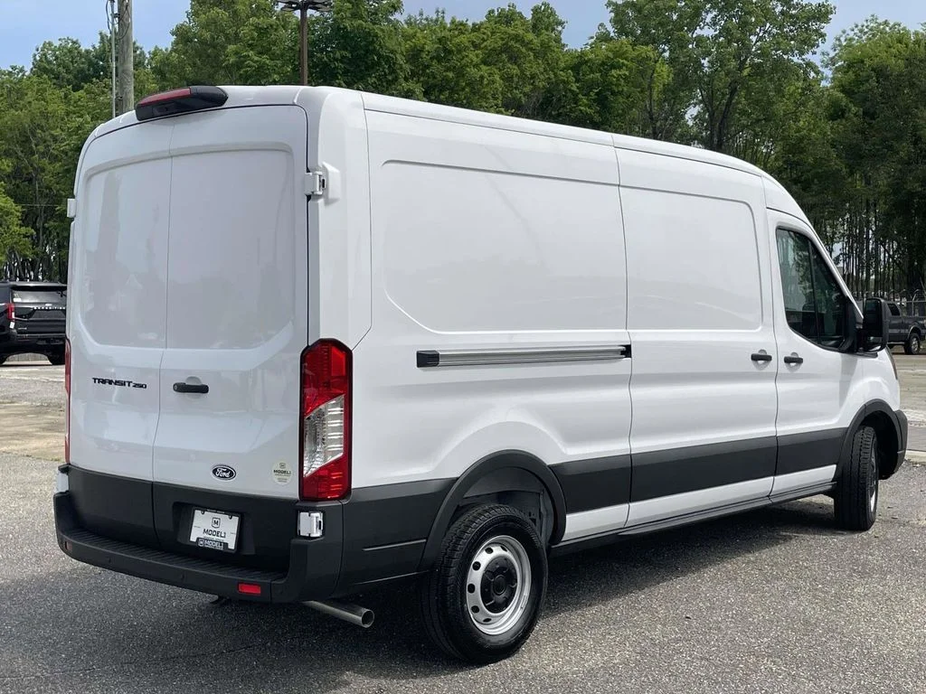 New 2026 White Ford Base image 3