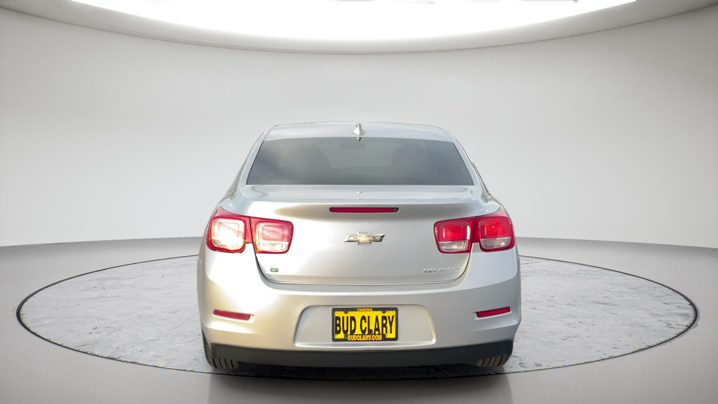 Used 2016 Silver Chevrolet LT image 8