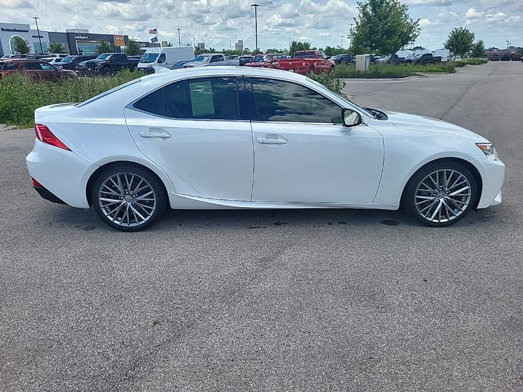 Used 2015  Lexus 250 image 6
