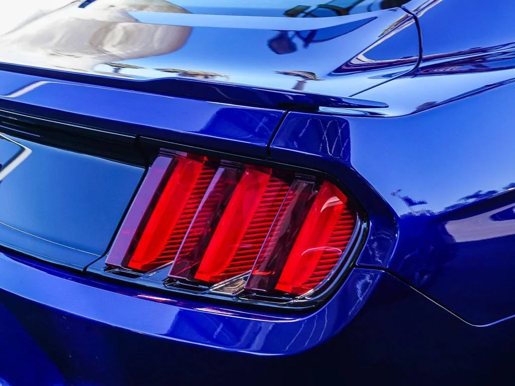 Used 2016 Blue Ford GT Premium image 8