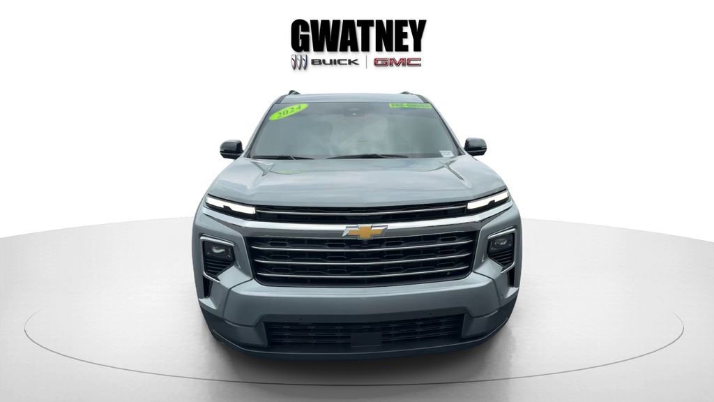 2024 Chevrolet Traverse FWD LT's photo