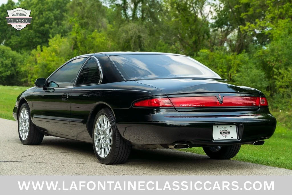 Used 1997  Lincoln LSC image 26
