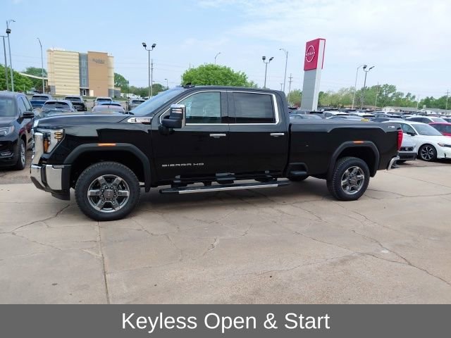 New 2025 Onyx Black GMC SLT image 7