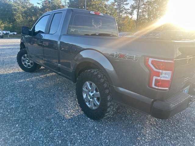Used 2019 Magnetic Metallic Ford XL image 6