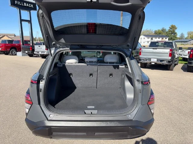 Used 2025 Gray Hyundai SEL image 5