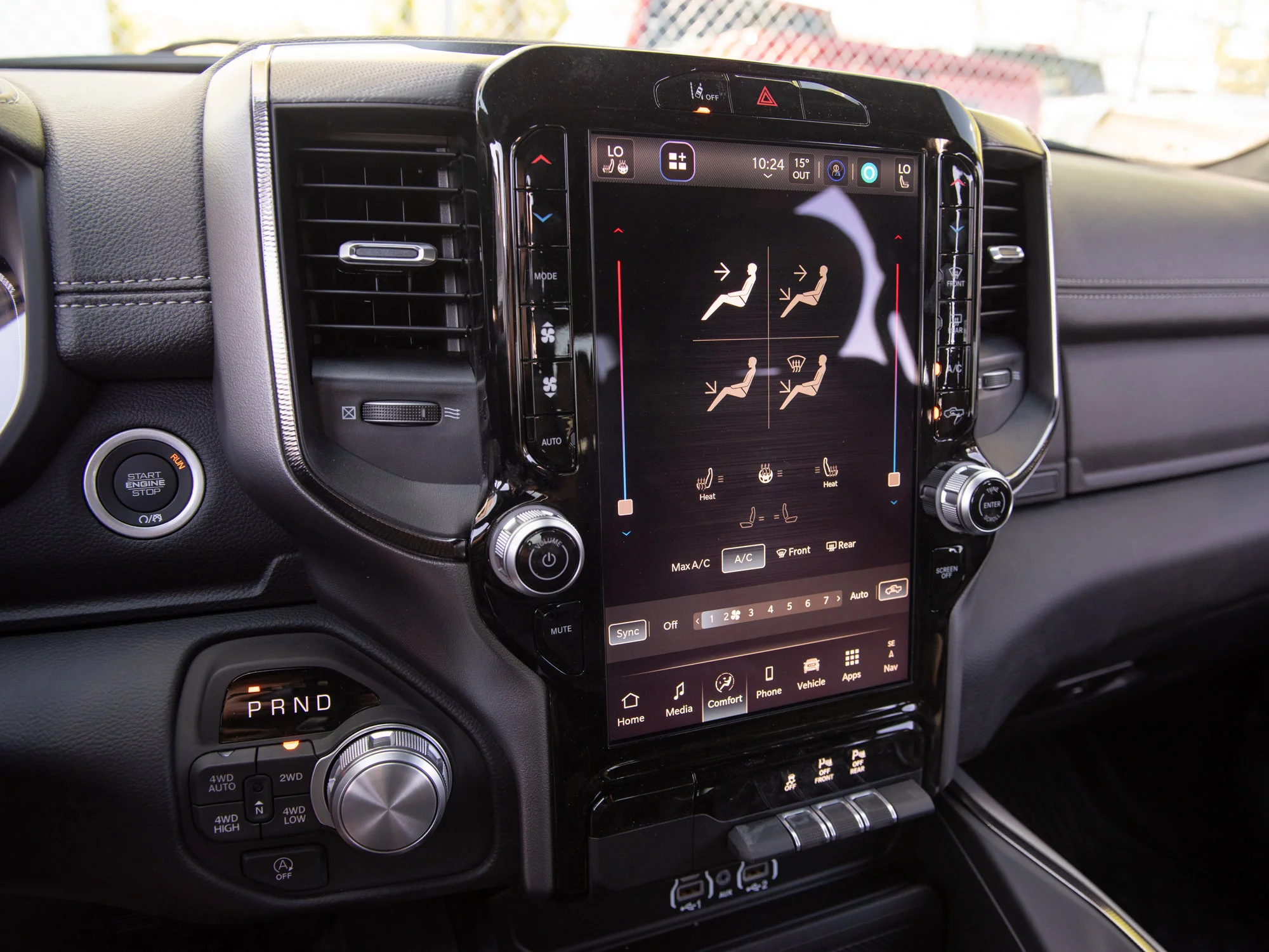 New 2026 Black RAM Sport* image 18