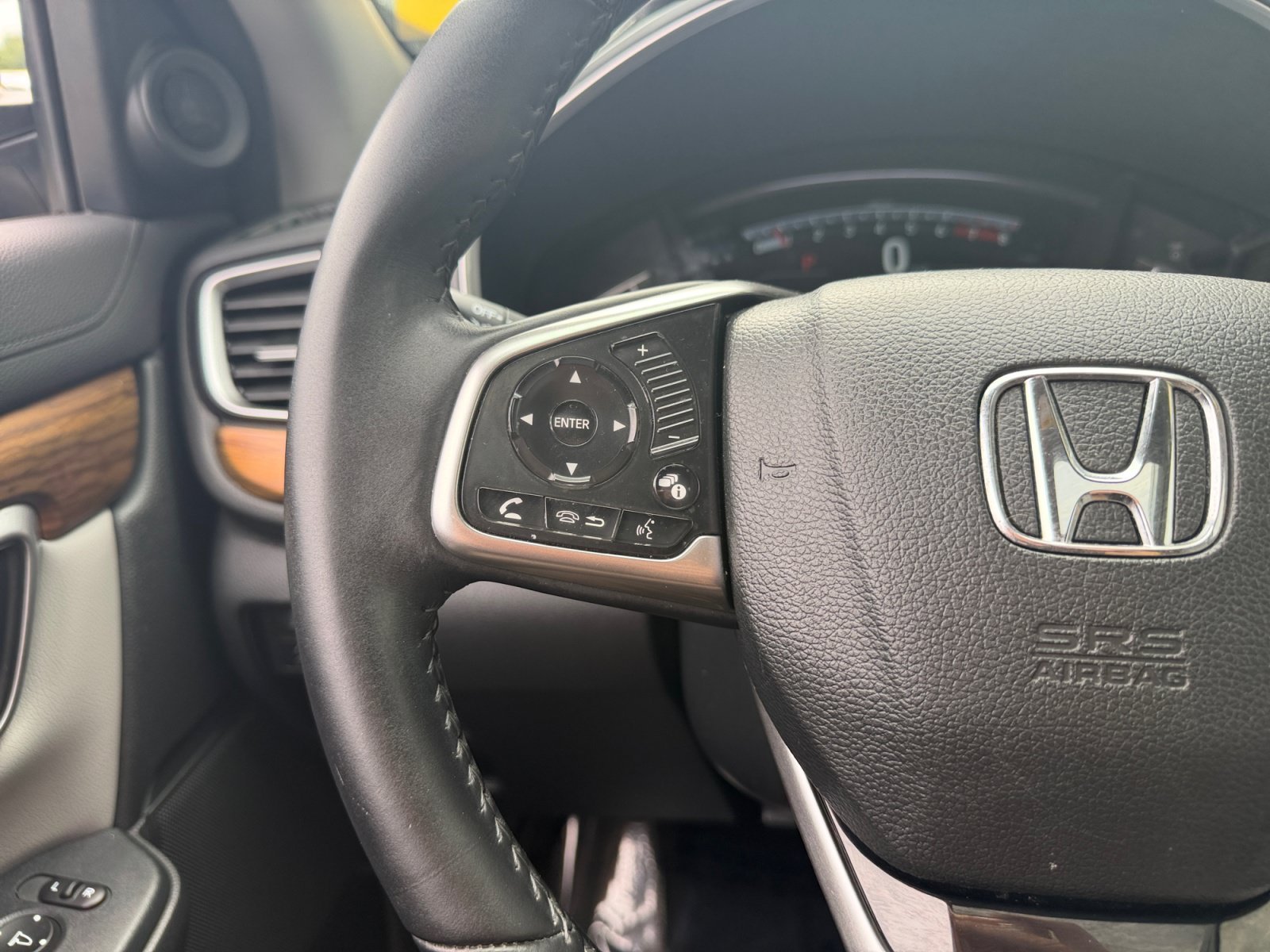 Used 2017 Gray Honda EX-L image 11