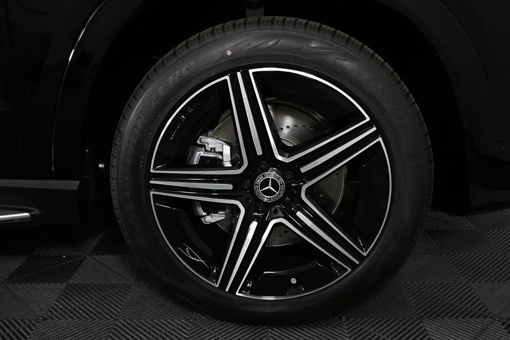 New 2026 Black Mercedes-Benz GLE 350 image 37
