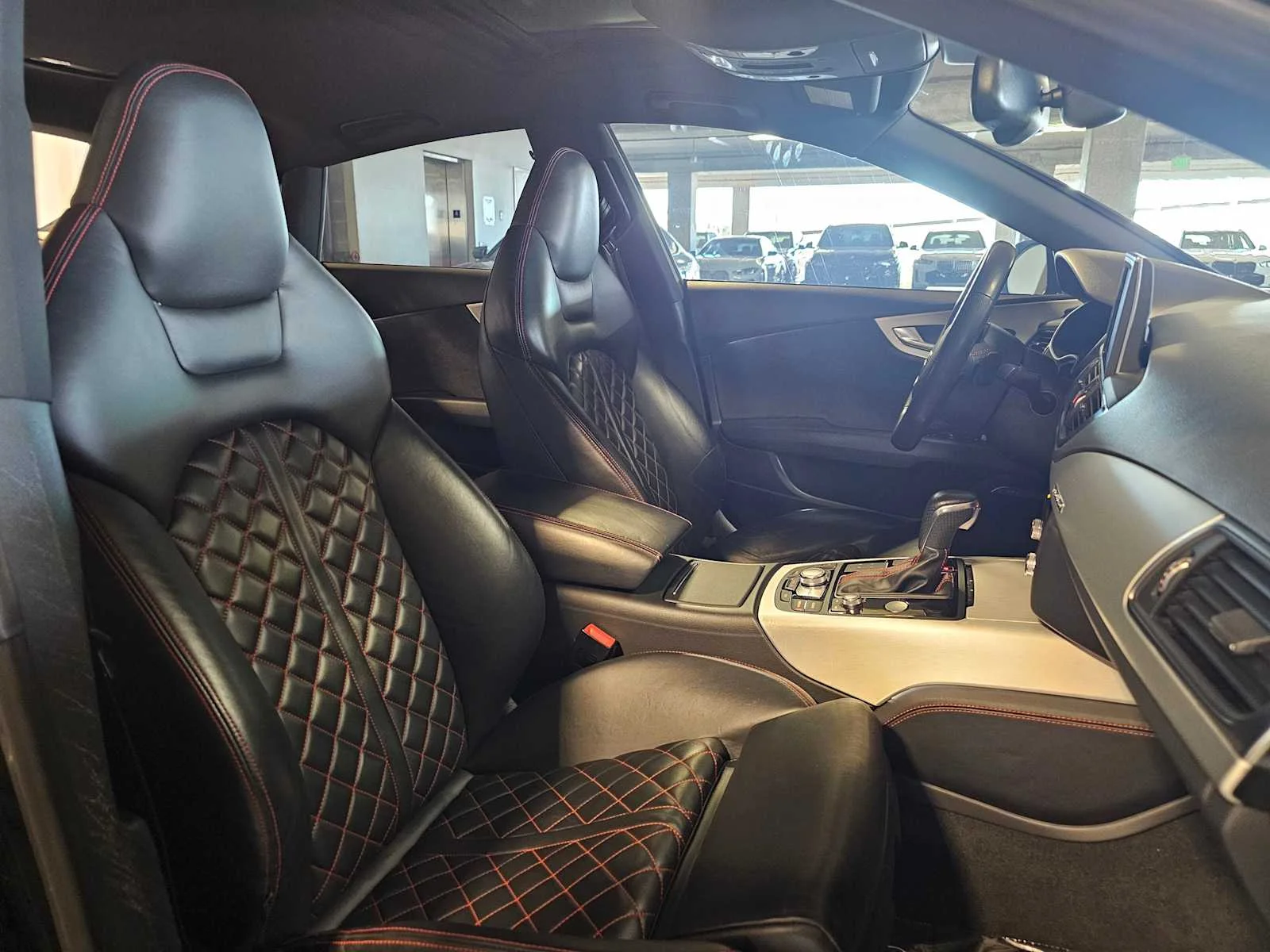 Used 2018 Brilliant Black Audi Premium Plus image 31