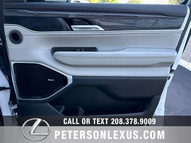 Used 2022 White Jeep Series III image 12