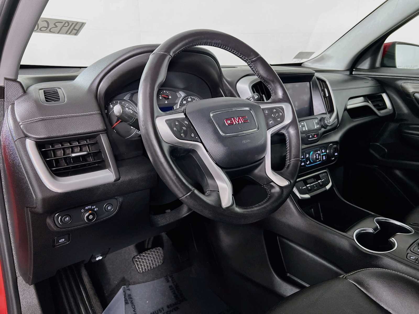 Used 2022 Cayenne Red Tintcoat GMC SLT image 9