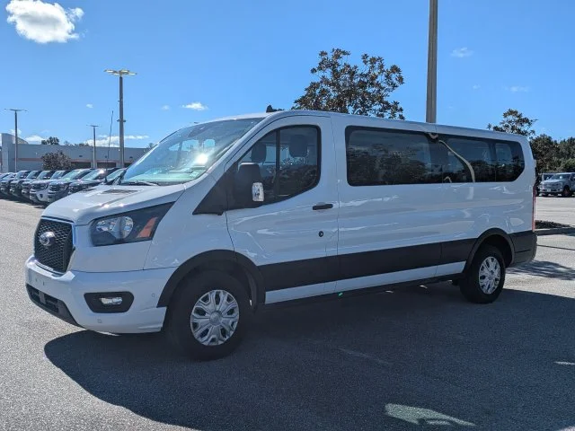 Used 2023 Oxford White Ford XLT image 8