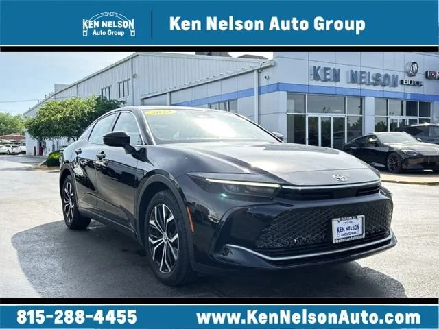 Used 2023 Black Toyota XLE image 1