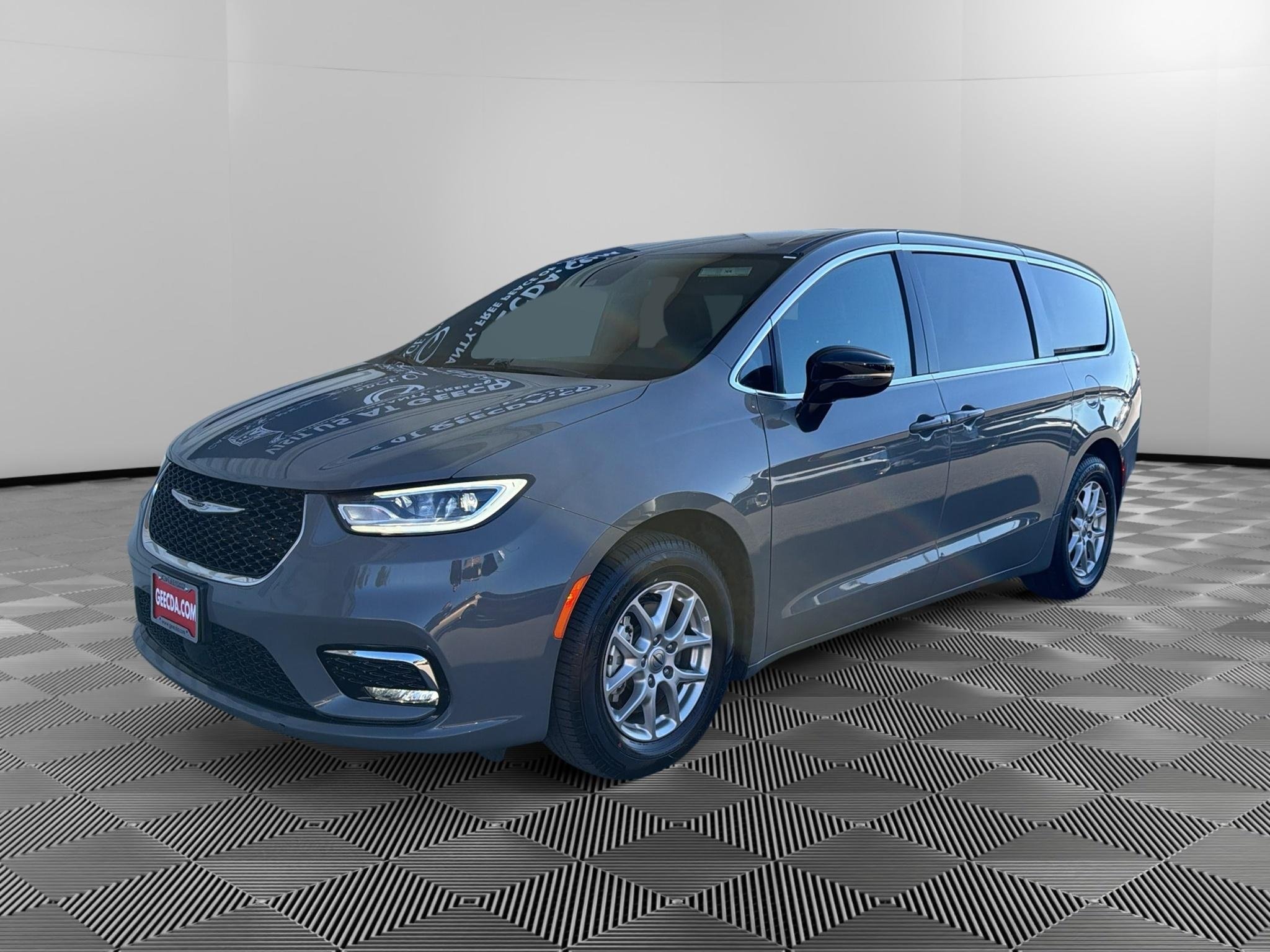 2025 Chrysler Pacifica