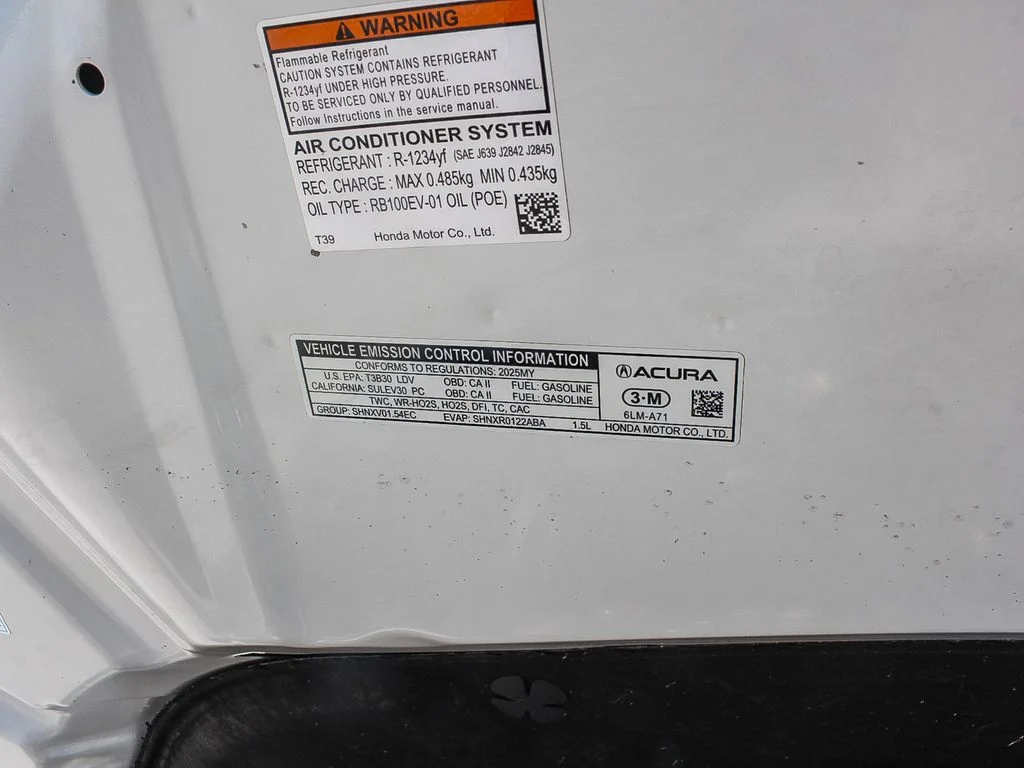 Used 2025 Platinum White Pearl Acura Base image 27