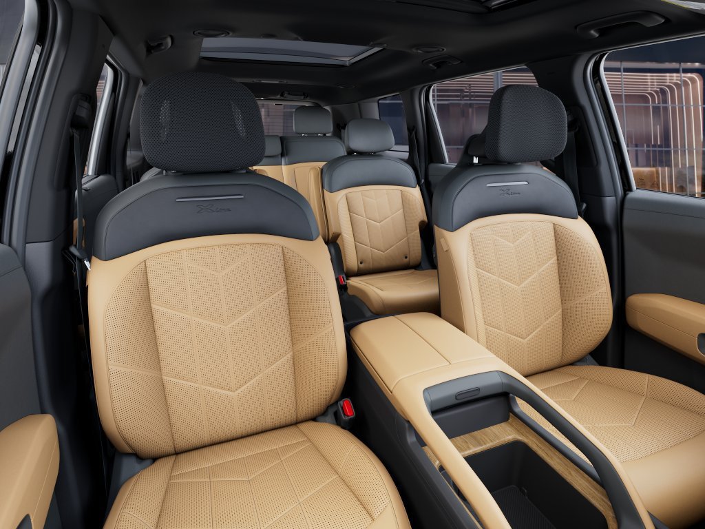 New 2027 Ebony Black Kia X-LINE SX image 15