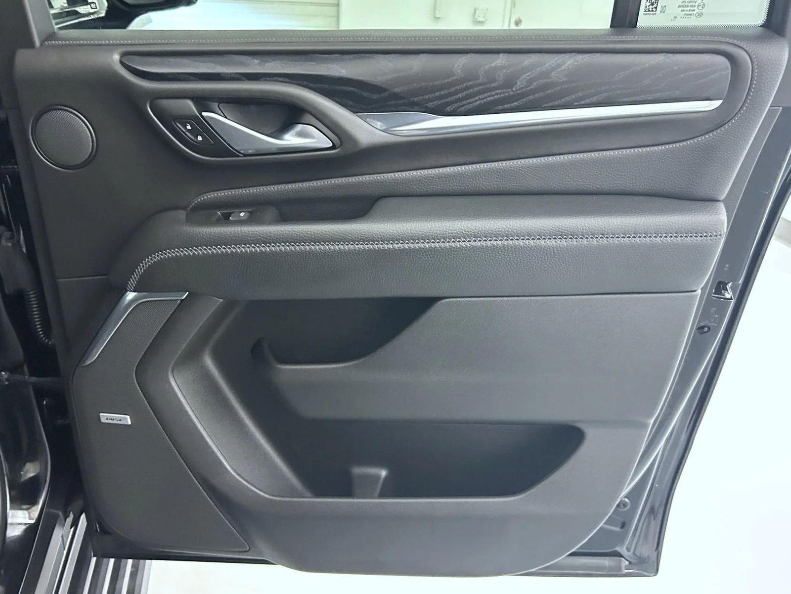 Used 2022 Black GMC Denali image 18