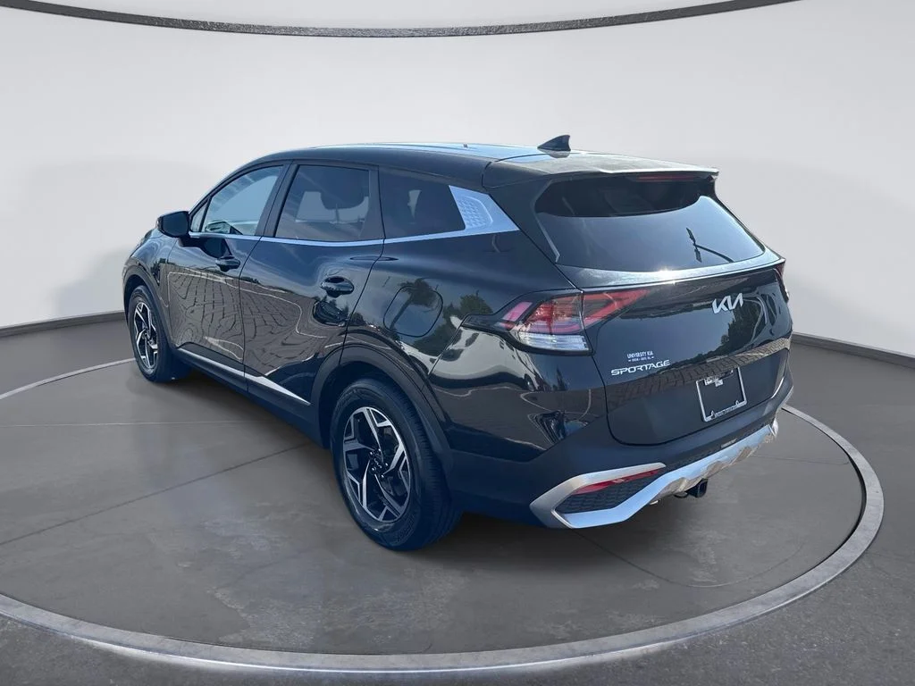 Used 2023 Black Kia LX image 5
