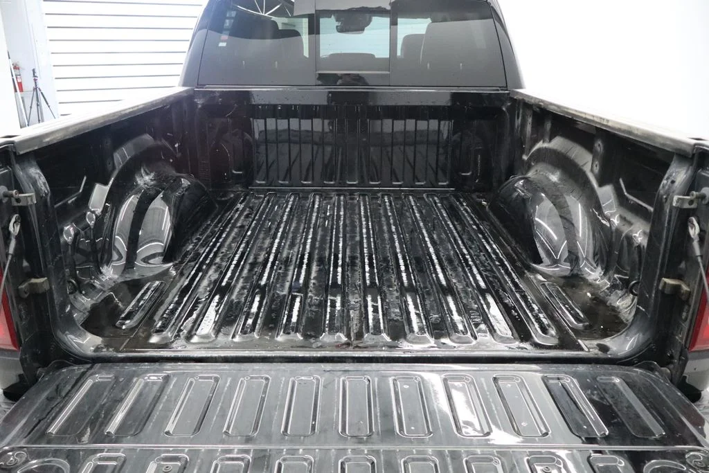 Used 2022 Black Ram Laramie image 22