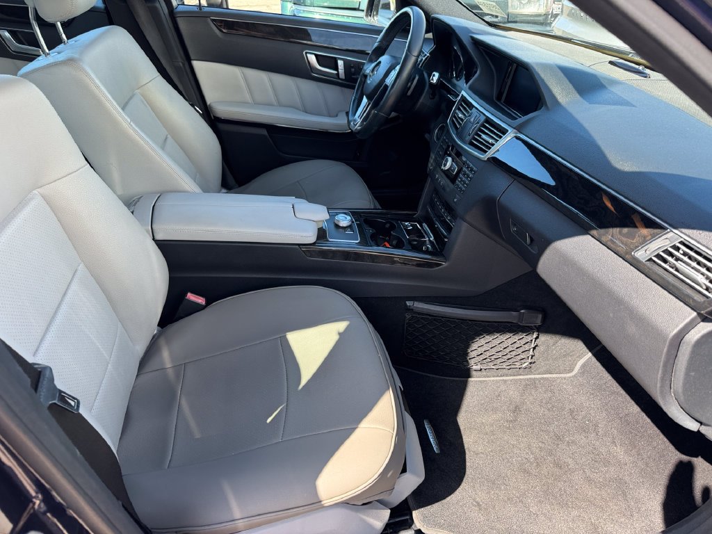 Used 2012  Mercedes-Benz E 350 image 18