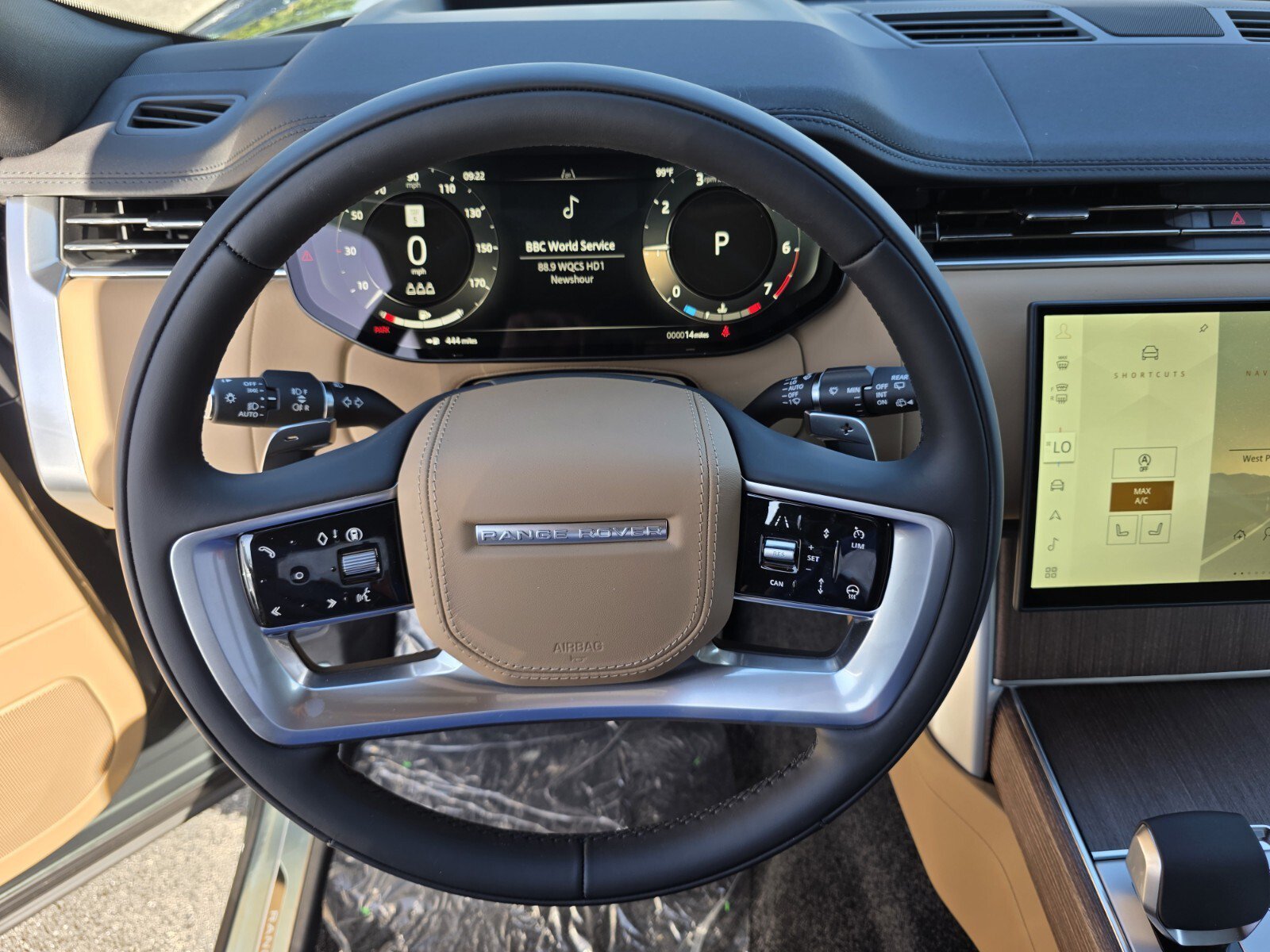 New 2027 Belgravia Green Land Rover P400 SE image 14