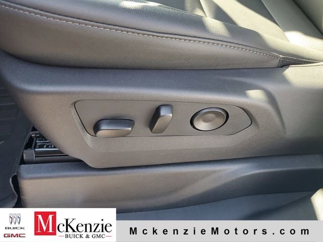 2026 GMC Sierra 1500 SLT - Photo 7