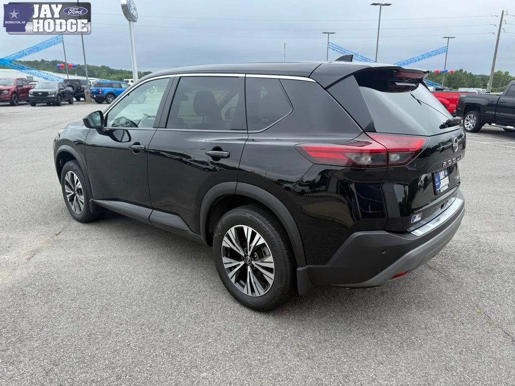 Used 2023 Black Nissan SV image 5