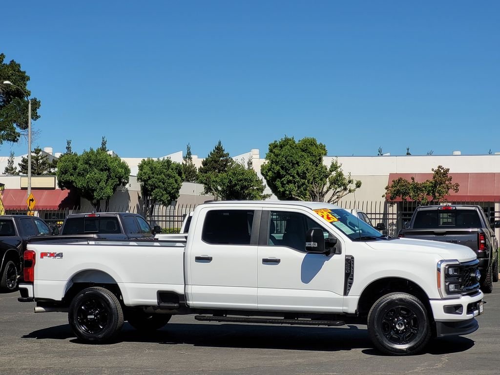 Used 2023 White Ford XL image 3