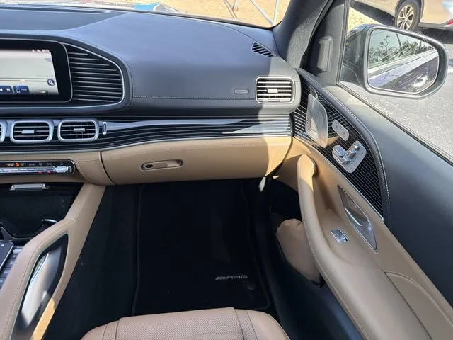 Used 2026 Blue Mercedes-Benz 4MATIC® image 15