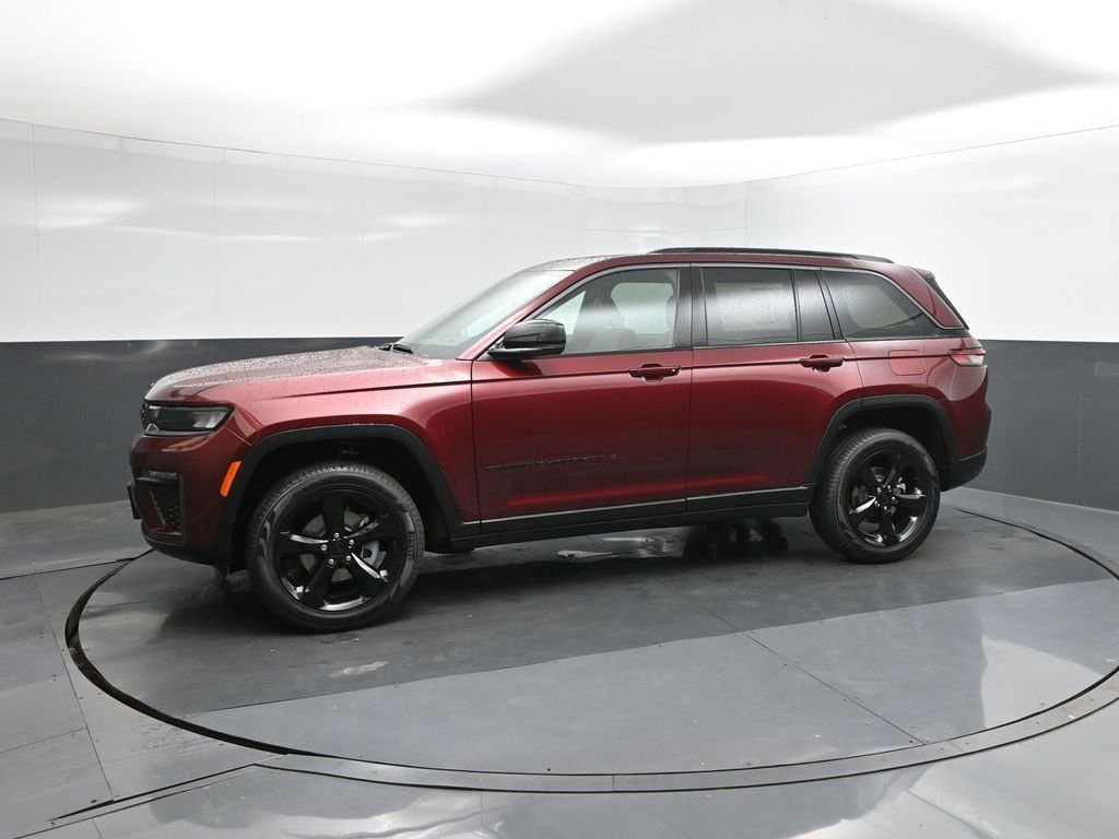 New 2026 Velvet Red Pearl-Coat Exterior Paint Jeep Limited image 30