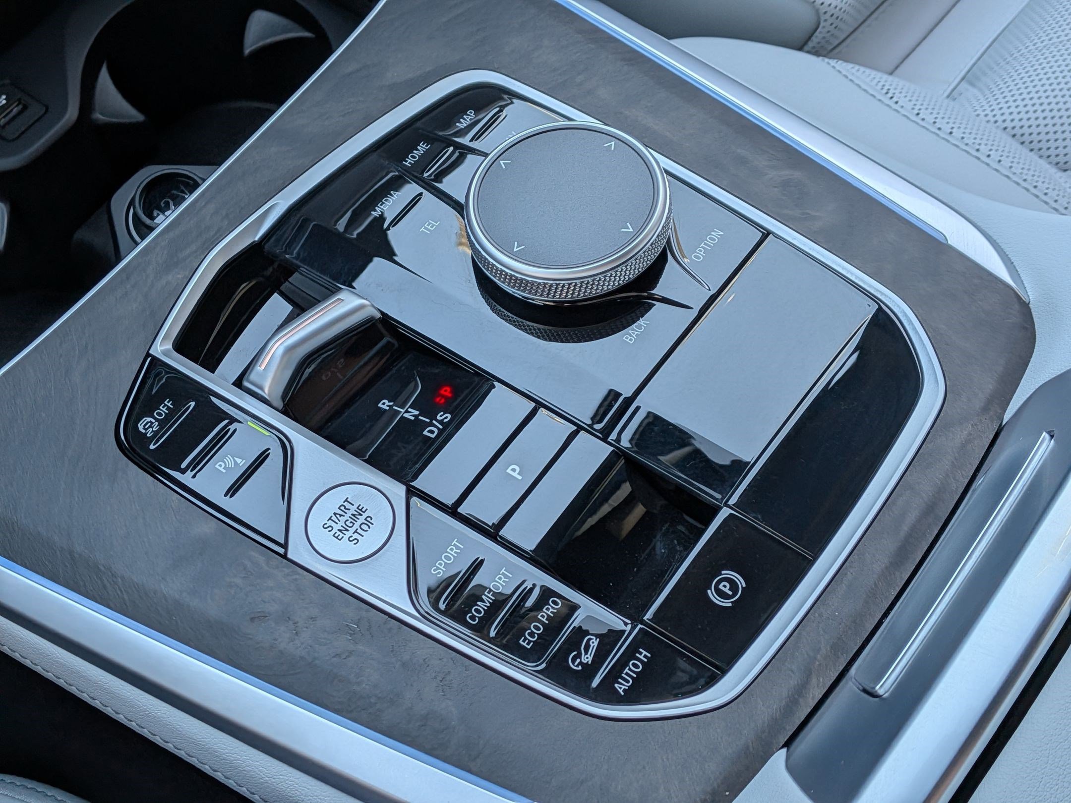2025 BMW X5 M60i - Photo 23