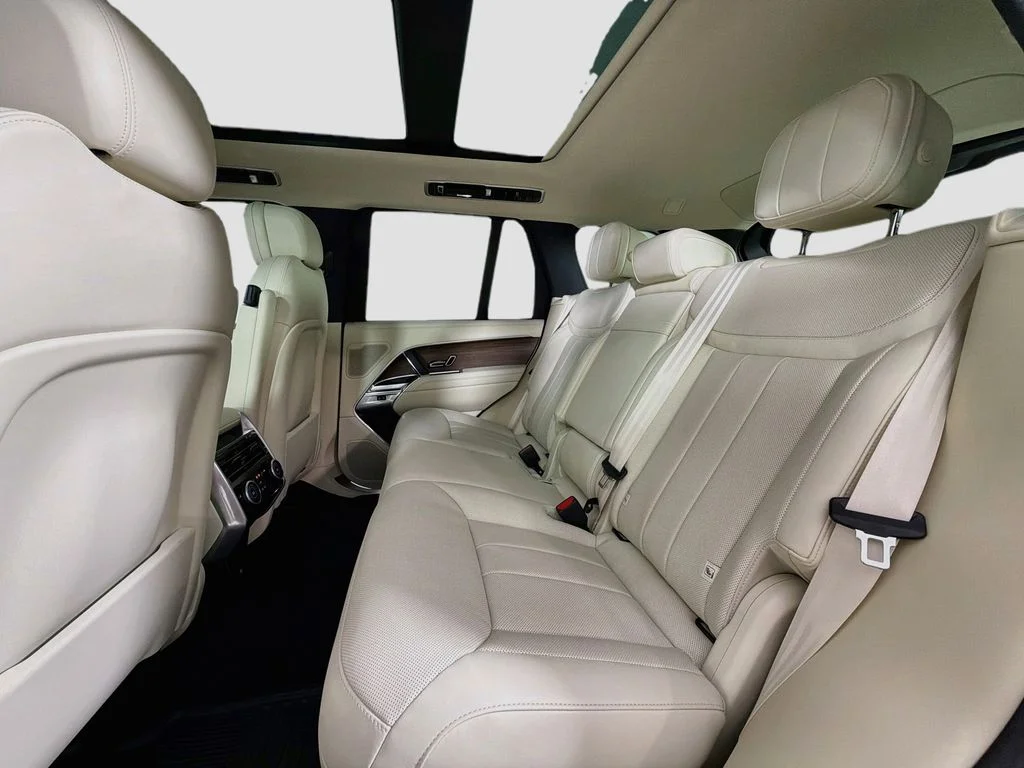 New 2026 Carpathian Gray Premium Metallic Land Rover SE image 26