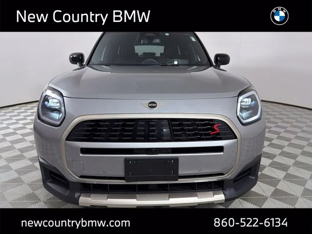 New 2027 Silver MINI Iconic image 2