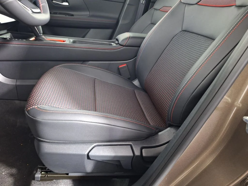 Used 2026 Bronze Metallic Nissan SR image 28