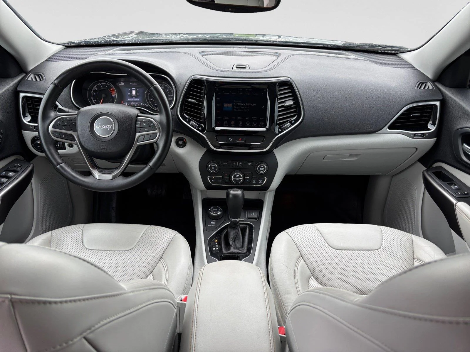 Used 2019 Sting-Gray Clearcoat Jeep Limited image 14