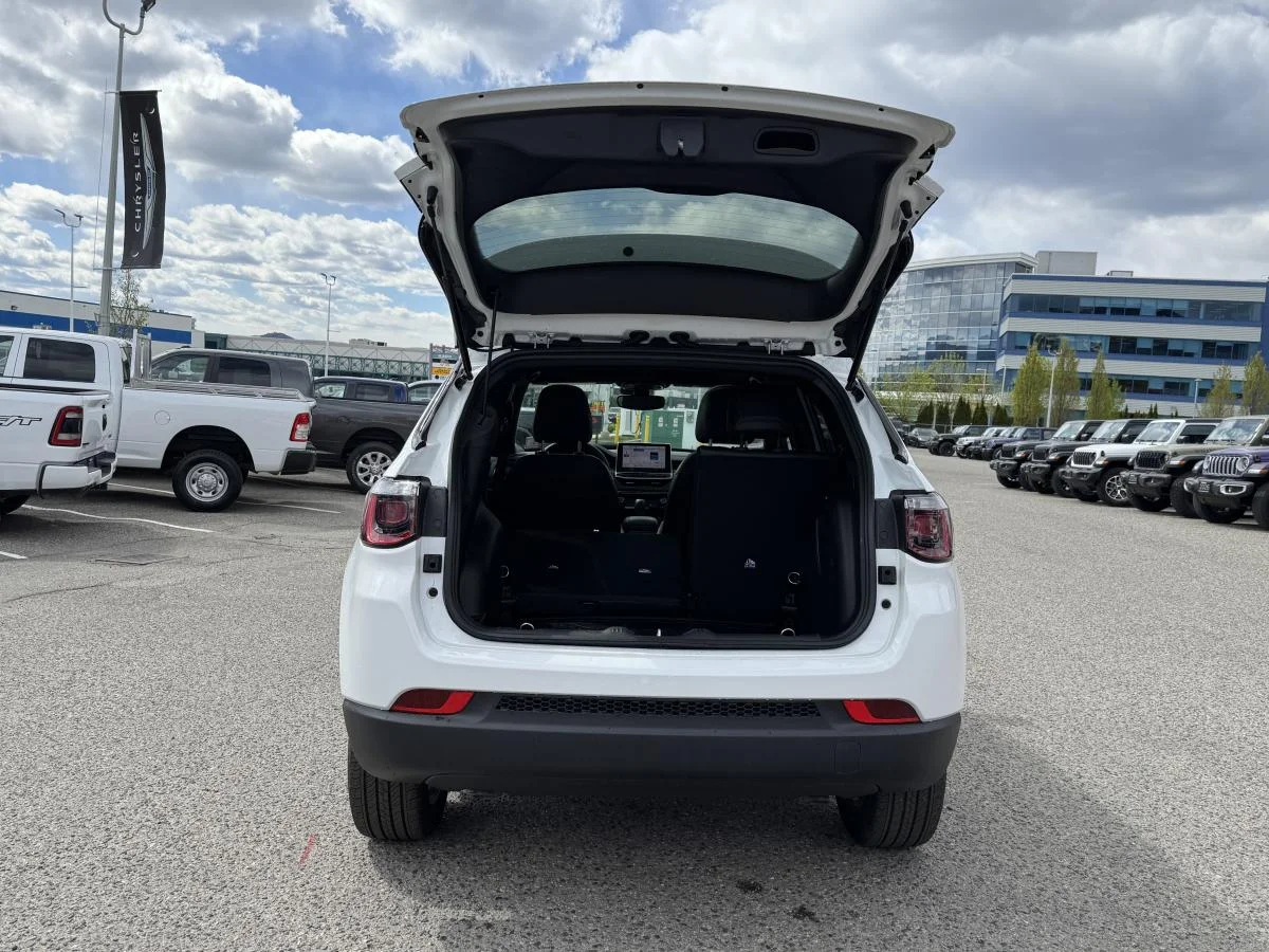 New 2026 White Jeep North image 7