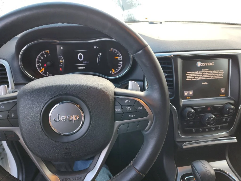 Used 2017 White Jeep Altitude image 9