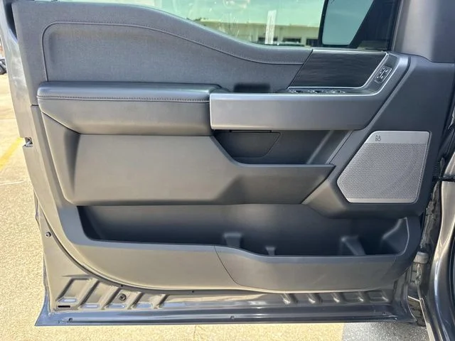 Certified Used 2025 Gray Ford Lariat image 26