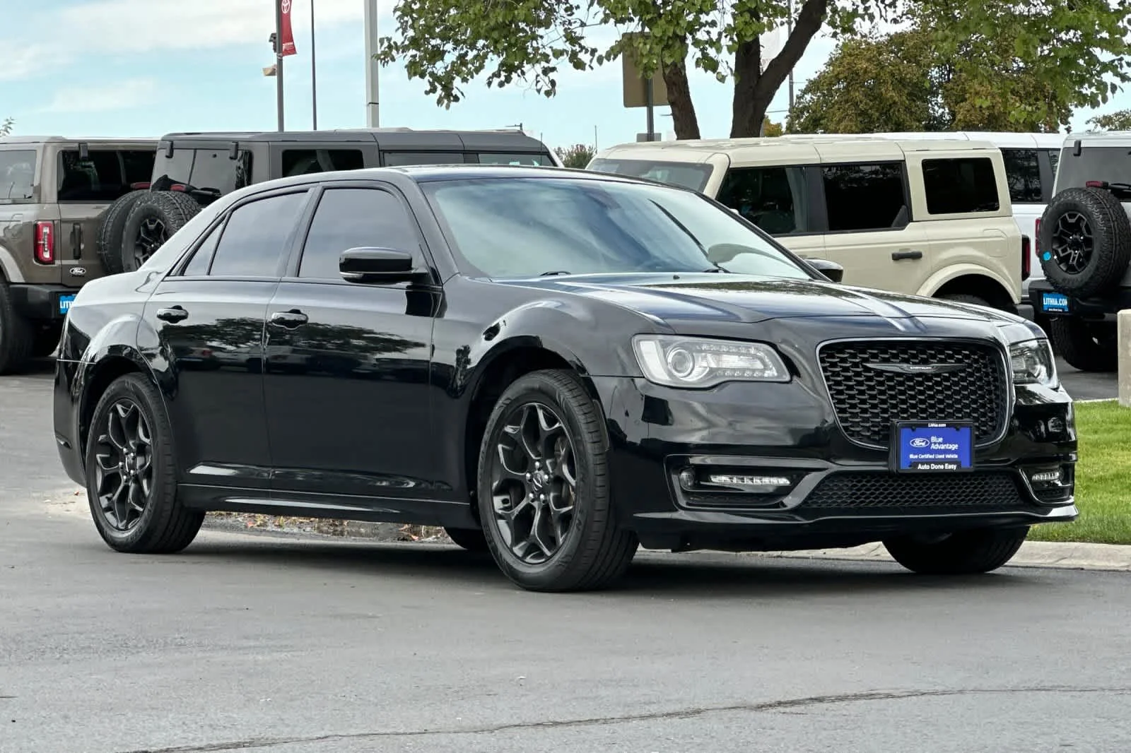 Certified Used 2021 Gloss Black Chrysler Touring L image 9