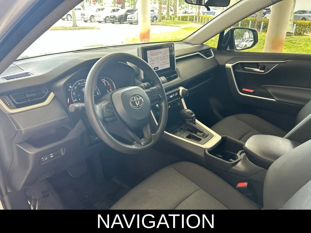 Used 2025 White Toyota XLE image 8