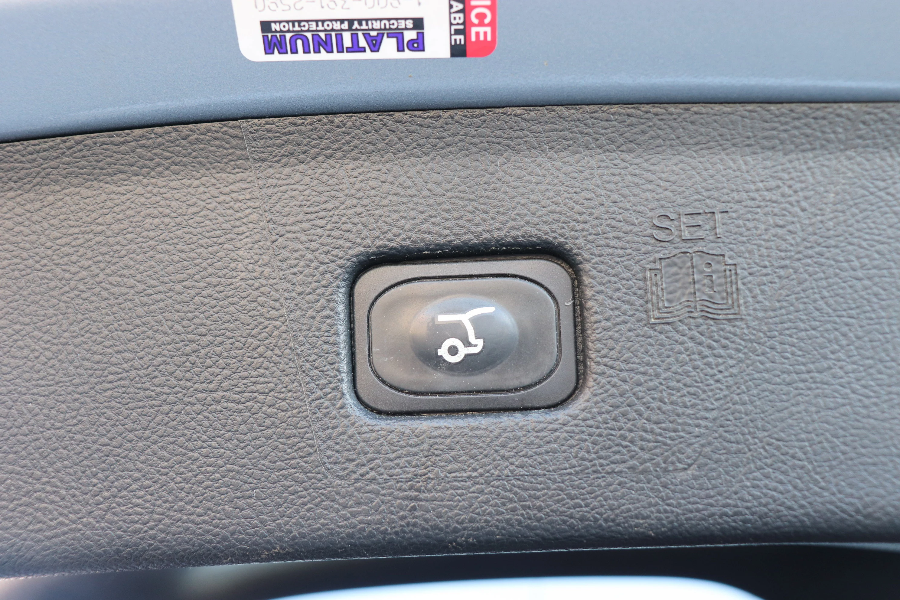 Certified Used 2022 Silver Ford SEL image 8
