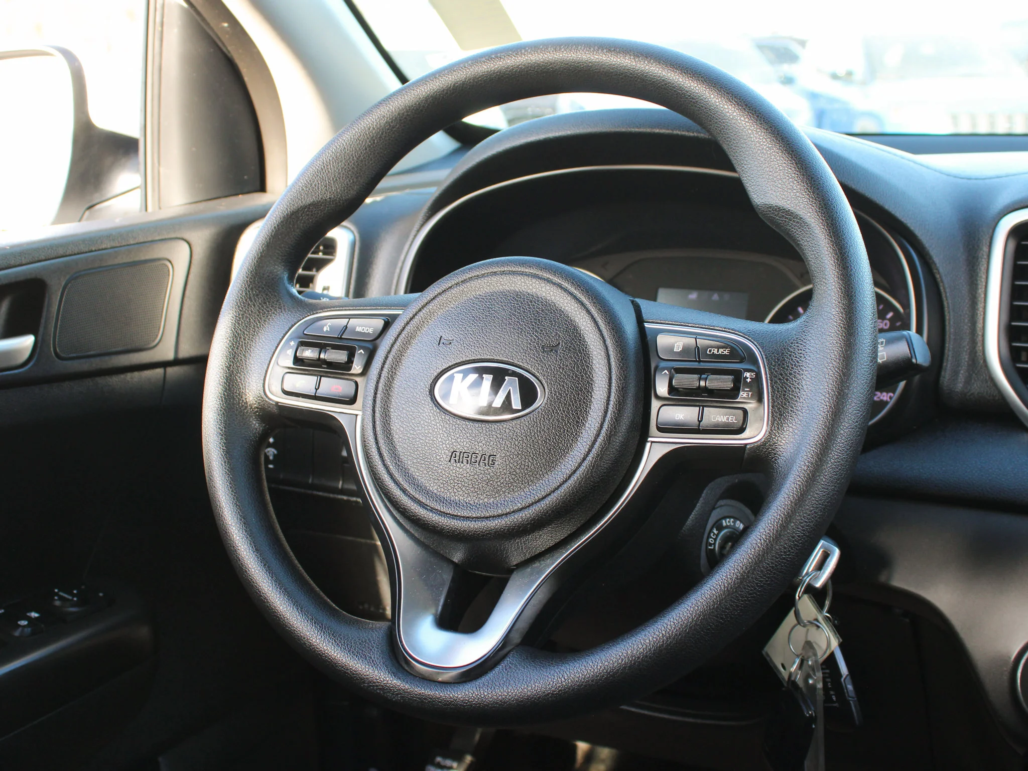 Used 2017 White Kia LX * AWD | Mechanic