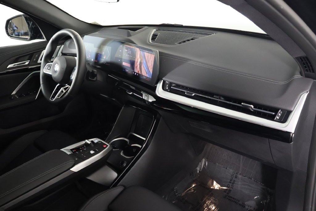 Certified Used 2025 Black Sapphire Metallic BMW xDrive28i image 9