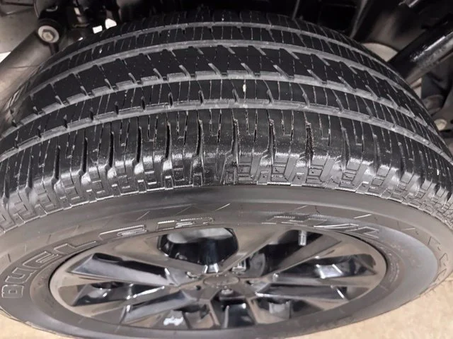Used 2023 Black Jeep High Altitude image 7