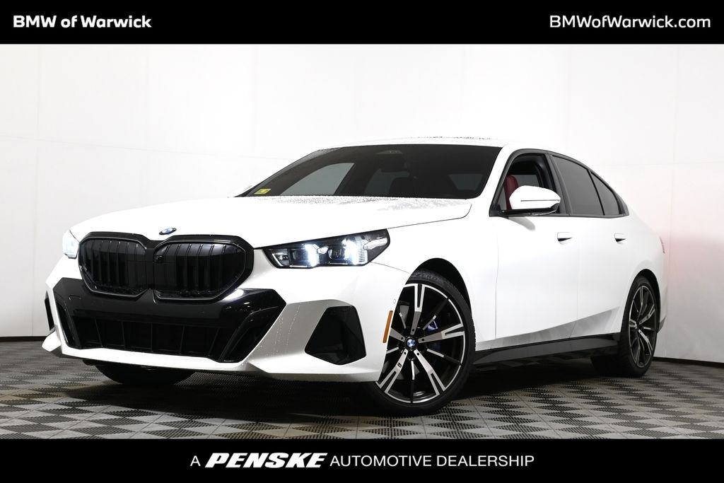 Used 2024 White BMW 530i xDrive image 1