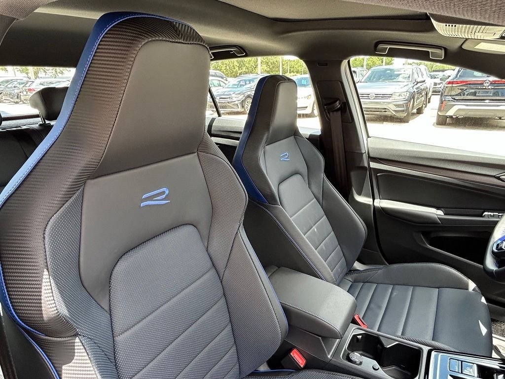 New 2026 White Volkswagen 2.0T image 37