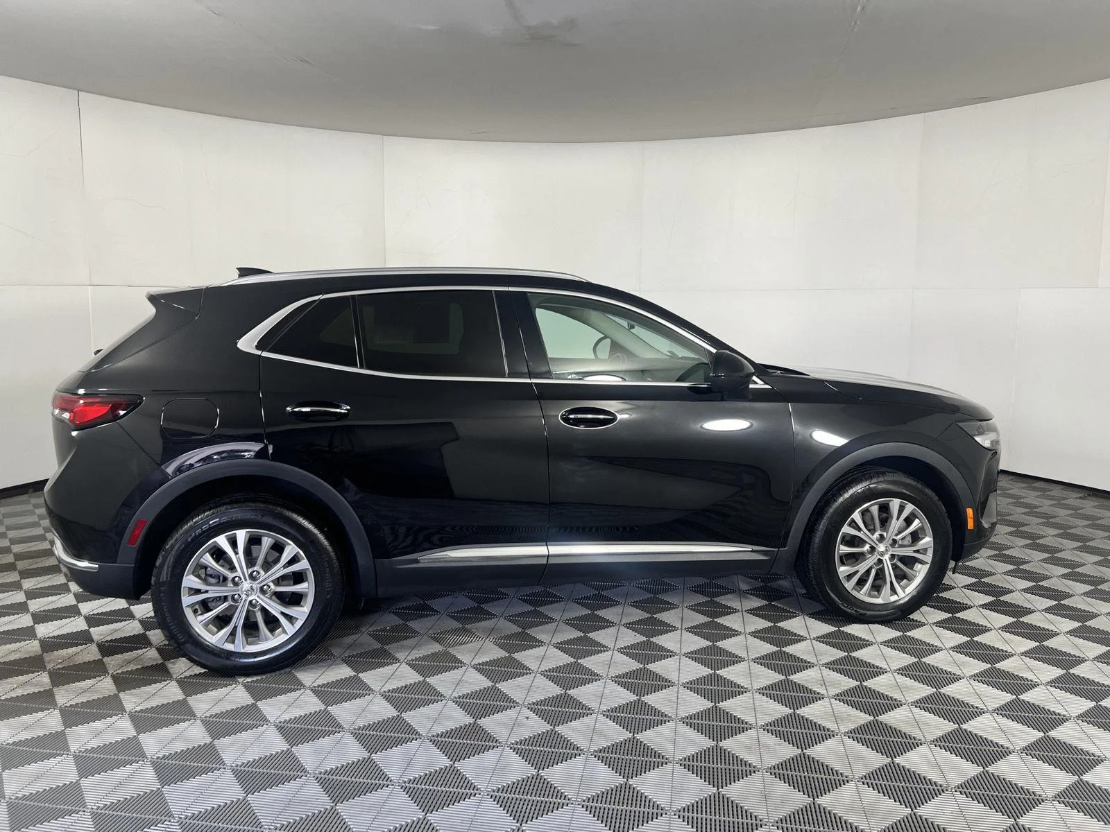 Used 2023 Ebony Twilight Metallic Buick Preferred image 8