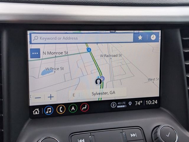 Used 2023 White GMC SLE image 18